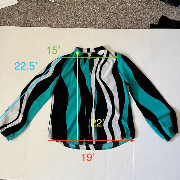 🎉6/$26🎉SHEIN Color Block Notched Neck Blouse - Picture 2 of 3